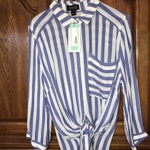 VIXBE Thompson’s tie front blue stripe top